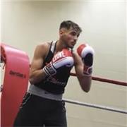 Ancien boxeur en équipe de France, titulaire du BPJEPS Boxe